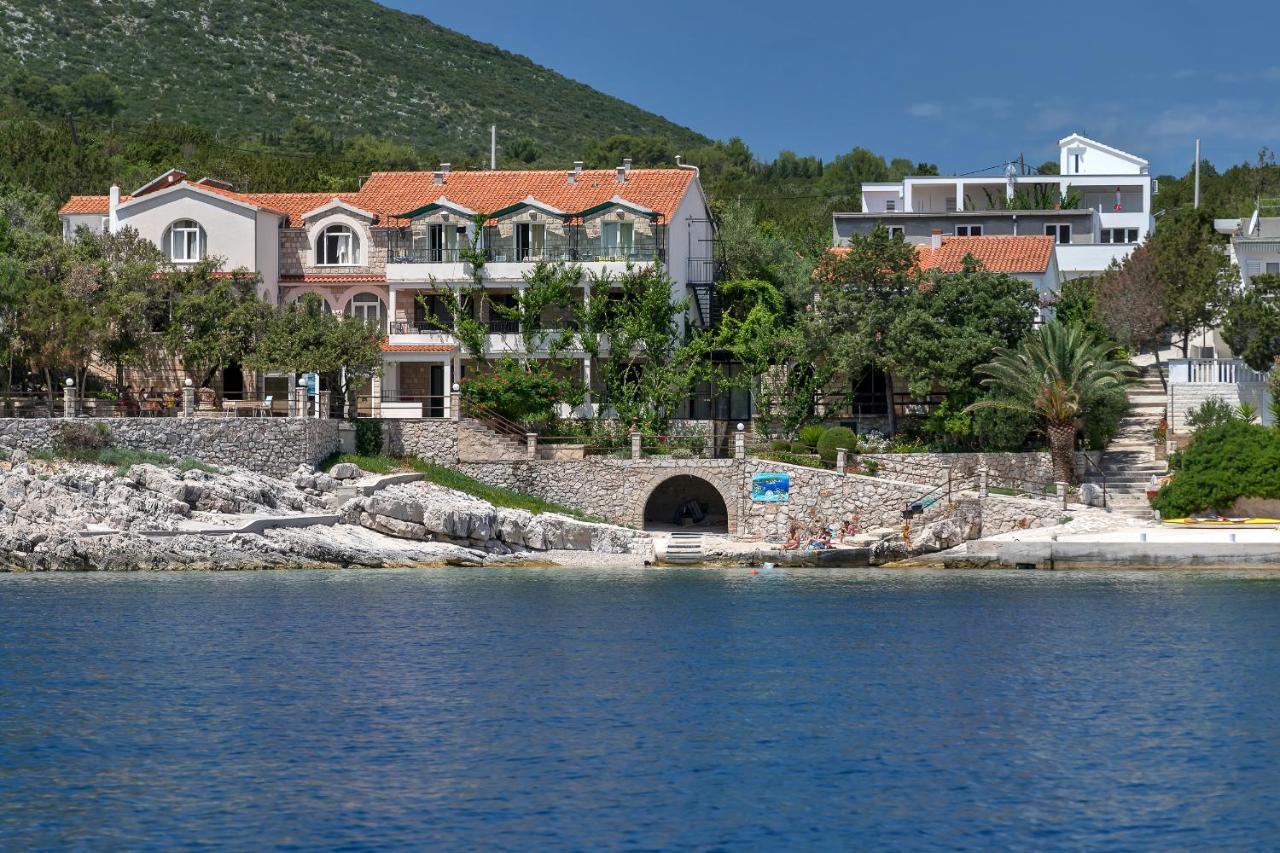 Apartmani Ruzica Zastražišće Buitenkant foto